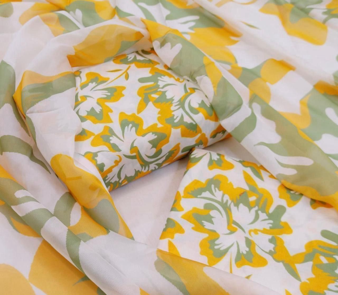 Swiss Lawn Digital Print 3-Pc Suit