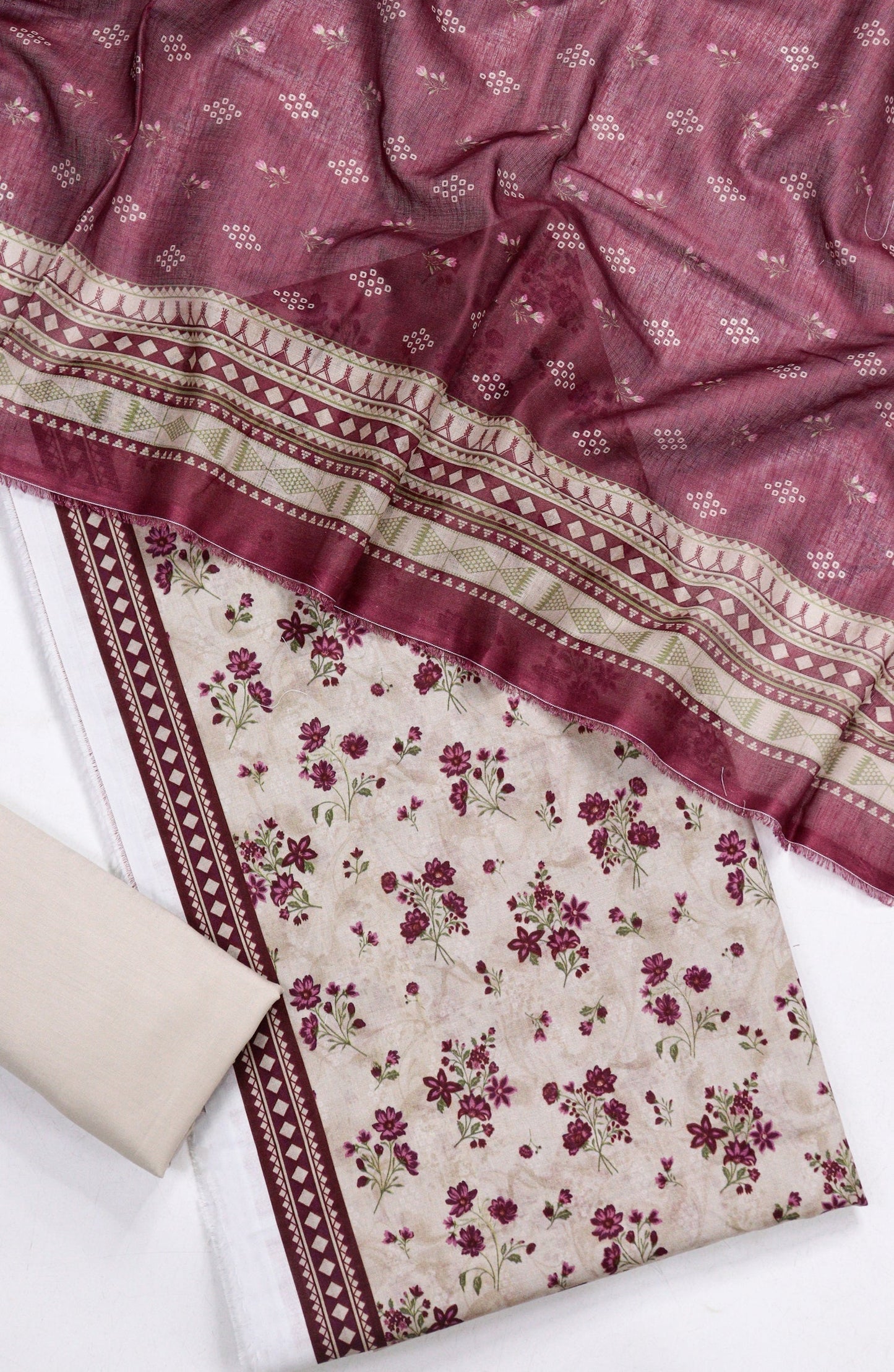 Printed Lawn Unstitched 3 Piece Suit